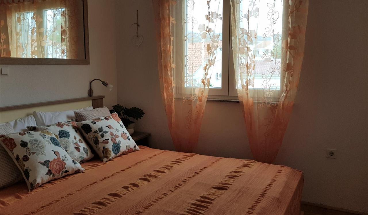 Apartmani Villa Lilliana Tribalj Esterno foto