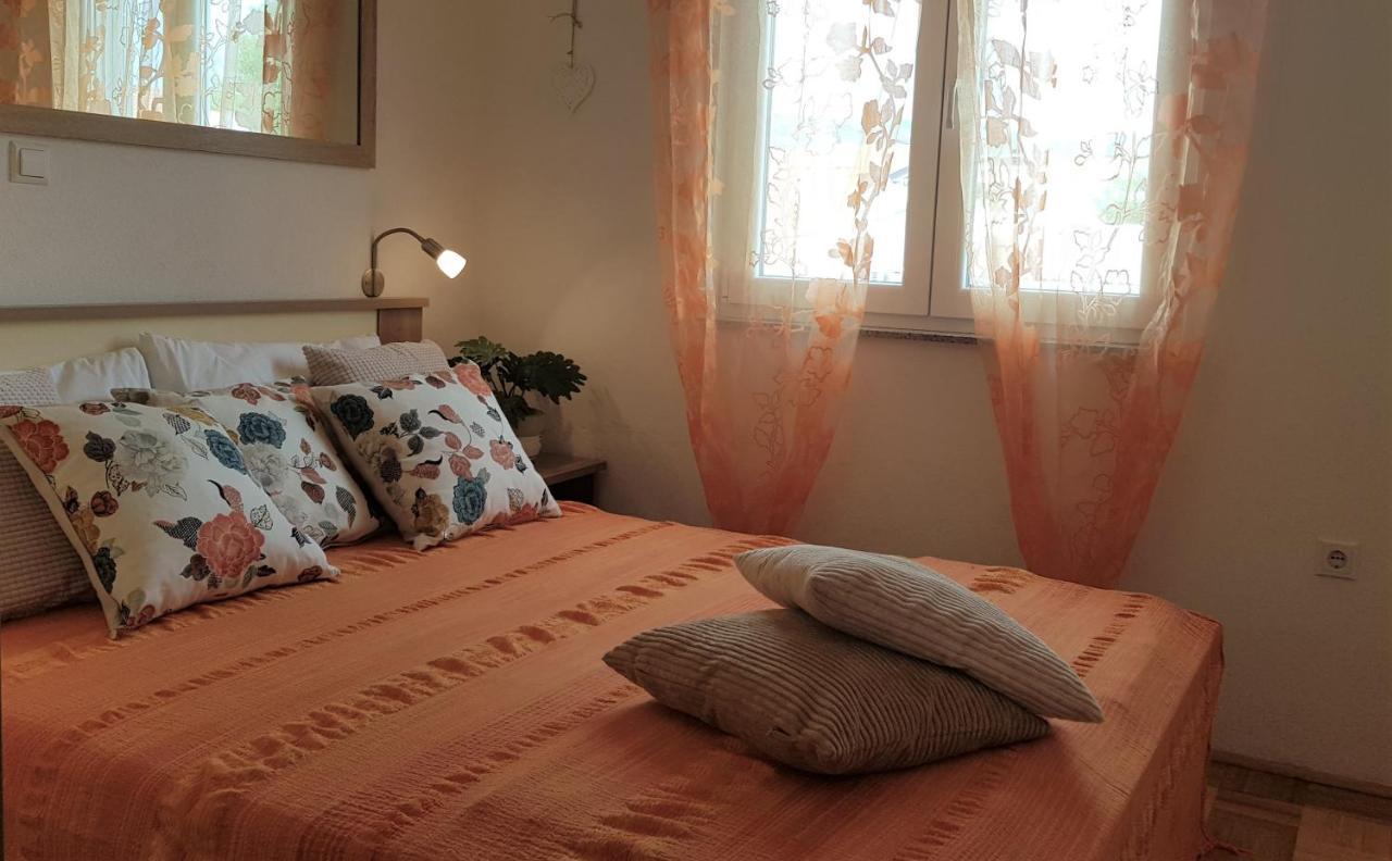 Apartmani Villa Lilliana Tribalj Esterno foto