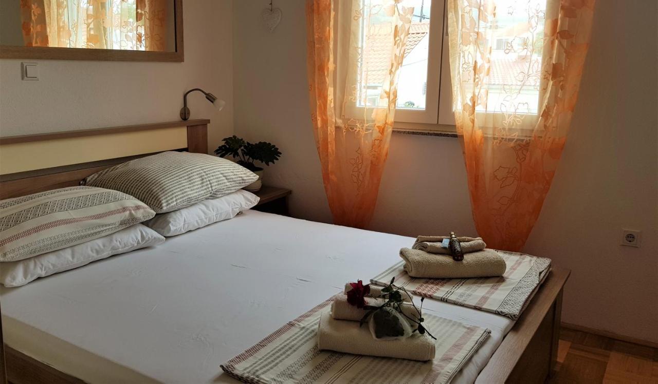 Apartmani Villa Lilliana Tribalj Esterno foto