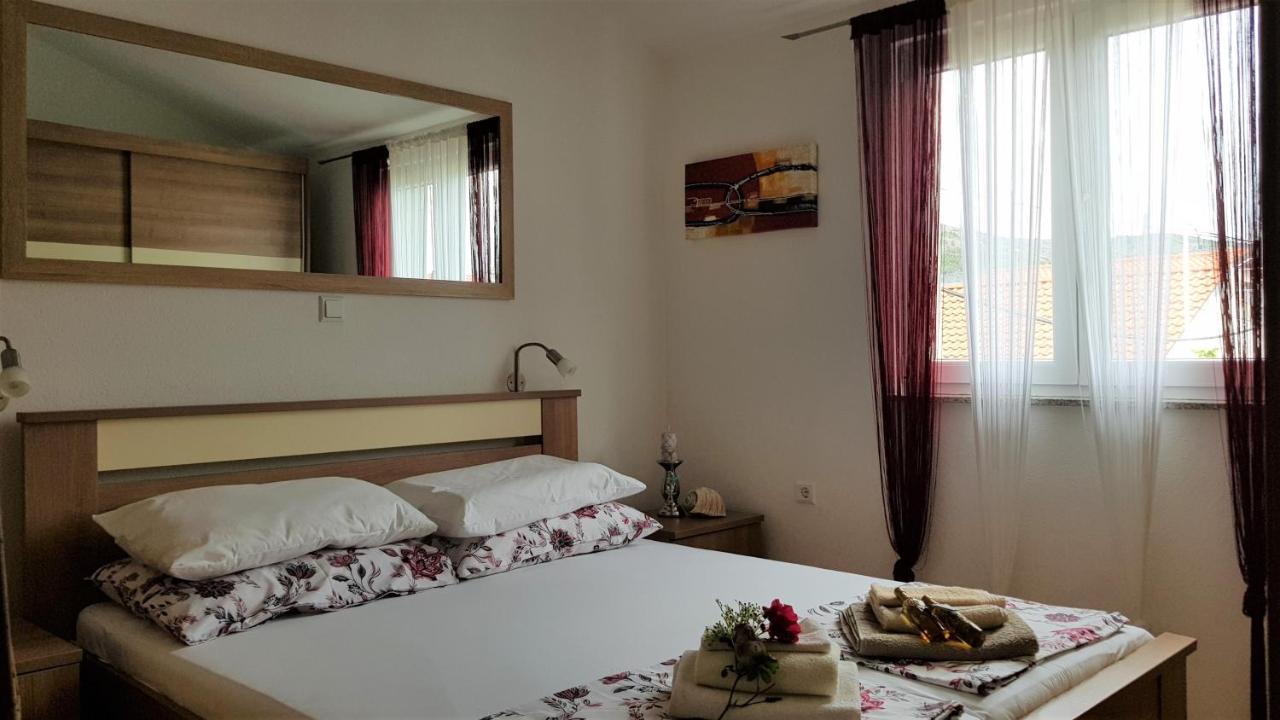 Apartmani Villa Lilliana Tribalj Esterno foto