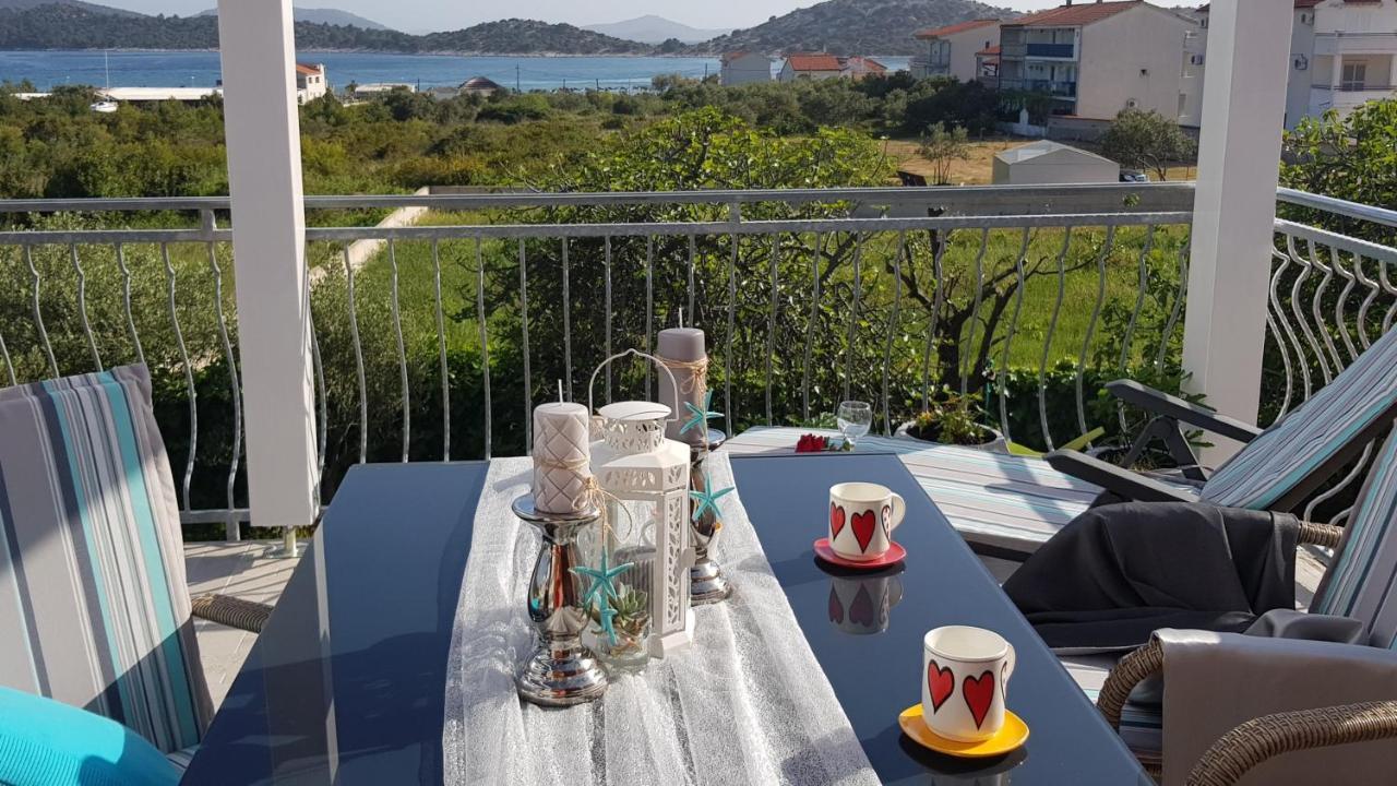 Apartmani Villa Lilliana Tribalj Esterno foto