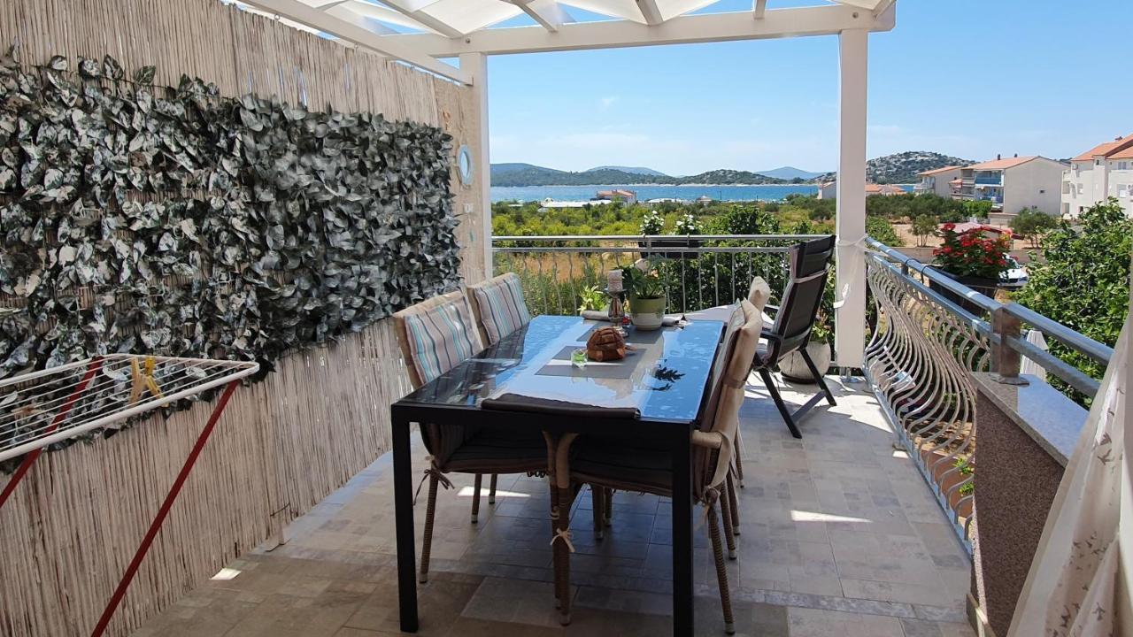 Apartmani Villa Lilliana Tribalj Esterno foto