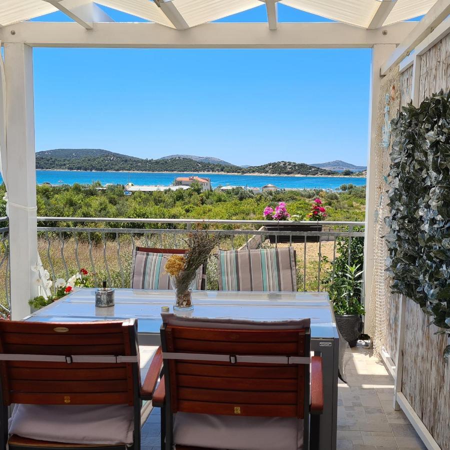 Apartmani Villa Lilliana Tribalj Esterno foto