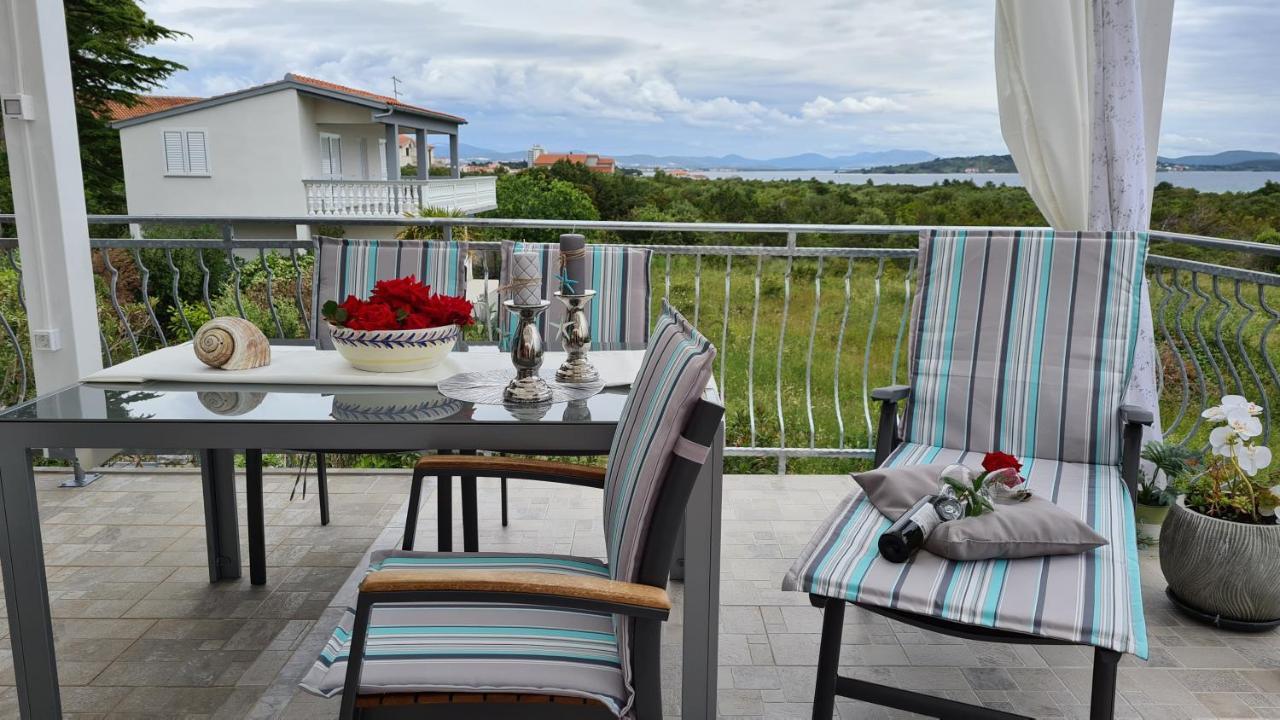 Apartmani Villa Lilliana Tribalj Esterno foto