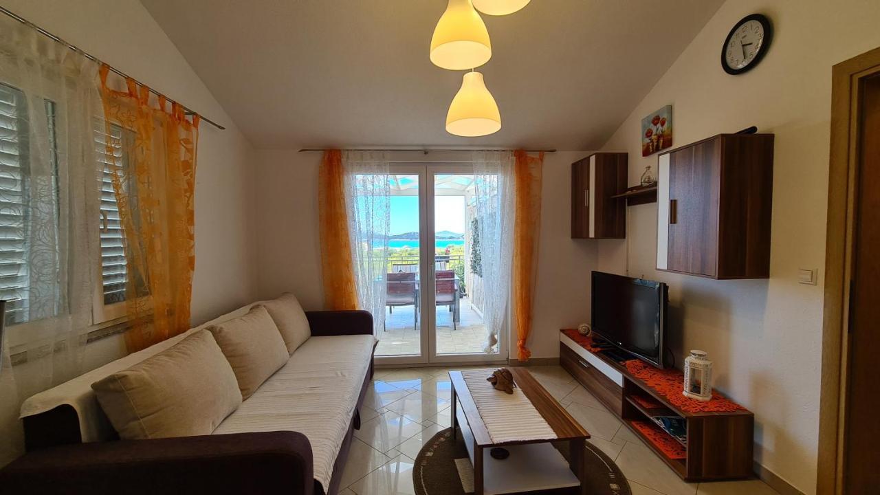 Apartmani Villa Lilliana Tribalj Esterno foto